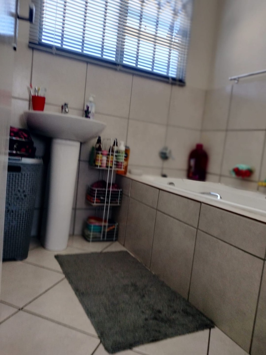 2 Bedroom Property for Sale in Raceway Free State